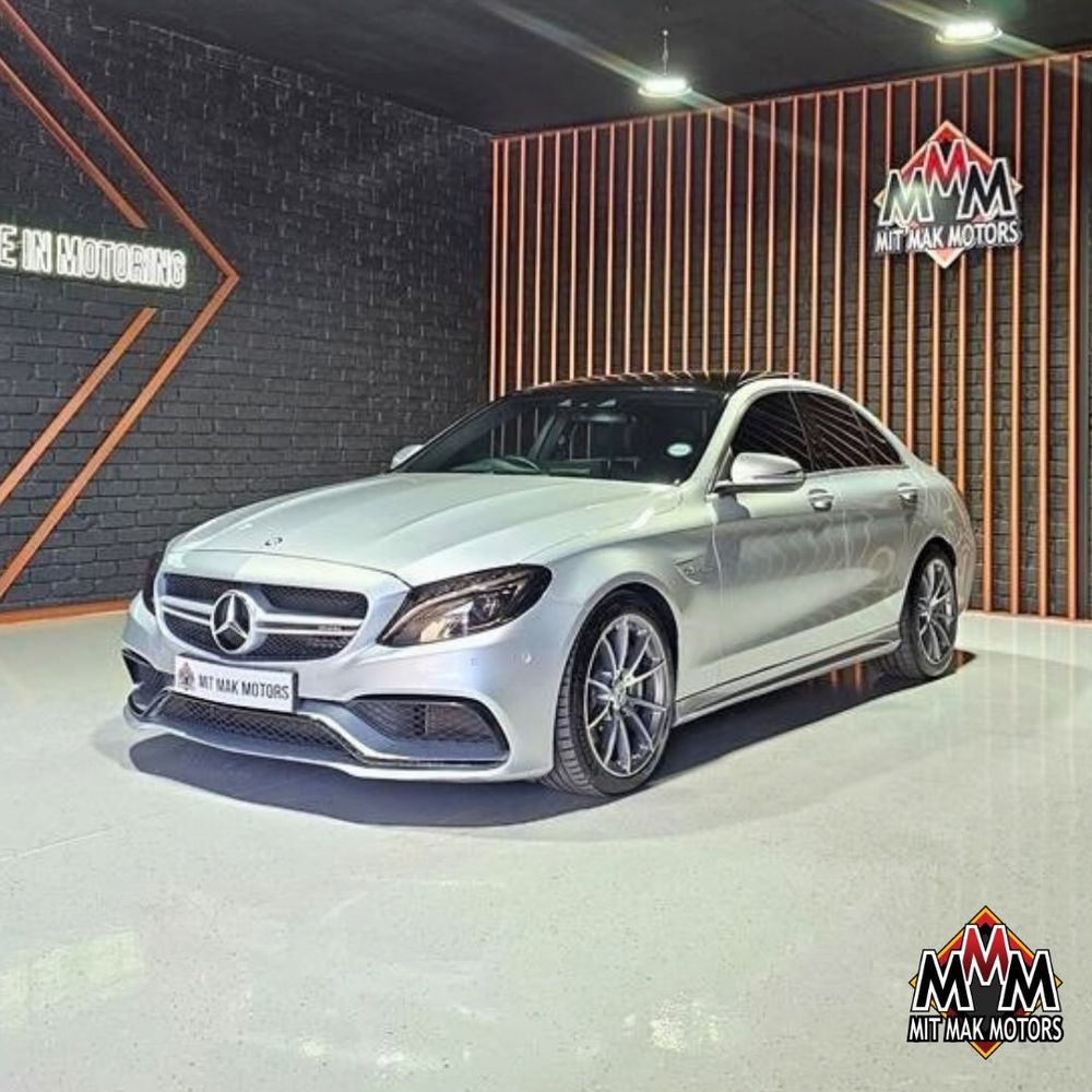 A Mercedes in the Mit-Mak studio